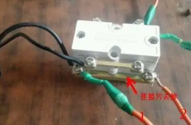 怎么給小型吊運(yùn)機(jī)的開(kāi)關(guān)接線